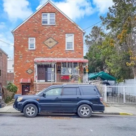 Buy this 5 bed house on 2549 Hering Avenue in New York, NY 10469