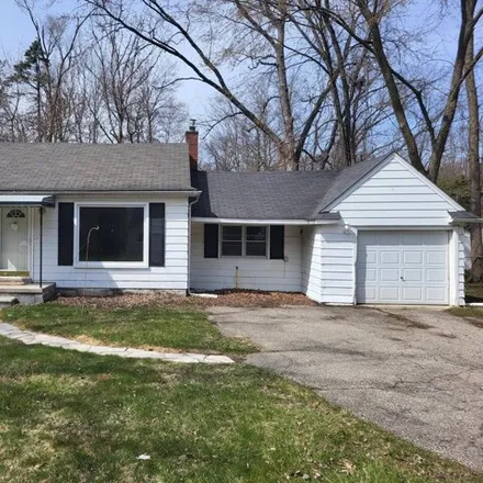 Buy this 3 bed house on 21328 Frazer Ave in Southfield, Michigan