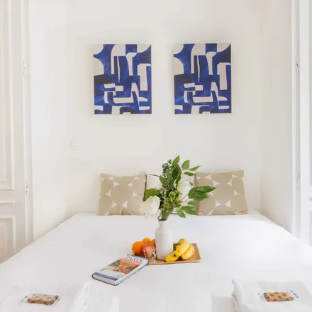 Rent this 2 bed apartment on 65 bis Rue Spontini in 75116 Paris, France