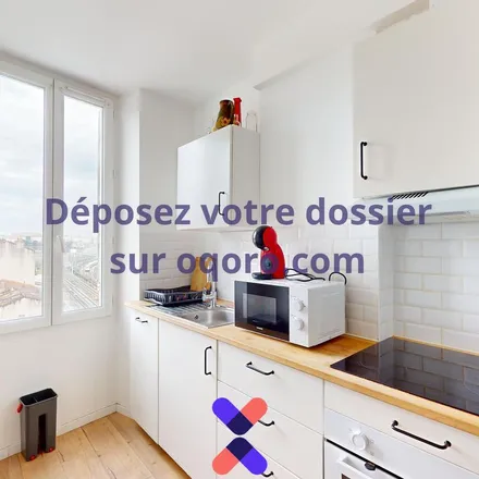 Rent this 3 bed apartment on 49 Rue François Simon in 13004 Marseille, France