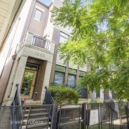 Buy this 2 bed house on 1505 West Walton Street in Chicago, IL 60622