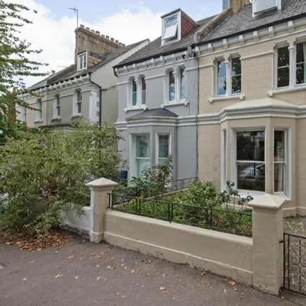 Buy this 3 bed duplex on Mansell Road in London, W3 7QH