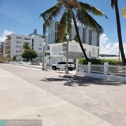 Rent this studio apartment on 785 South Surf Road in Hollywood, FL 33019