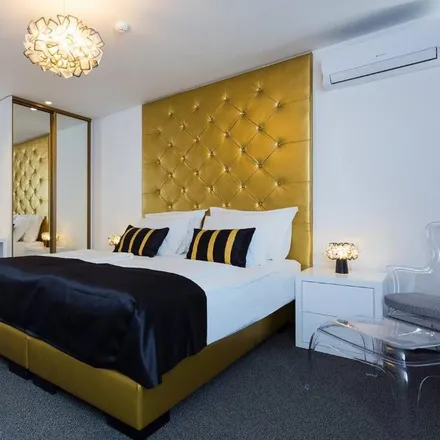 Rent this 1 bed room on Poliklinika Makeover in Antuna Branka Šimića 33, 21000 Split