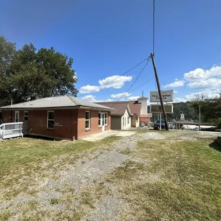 Image 2 - 332 West Hull Avenue, Gainesboro, Jackson County, TN 38562, USA - House for sale
