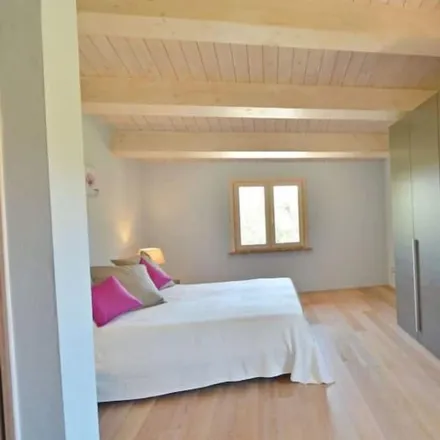 Rent this 2 bed house on Trequanda in Podere Boscarello, Strada Provinciale Trequanda Pecorile