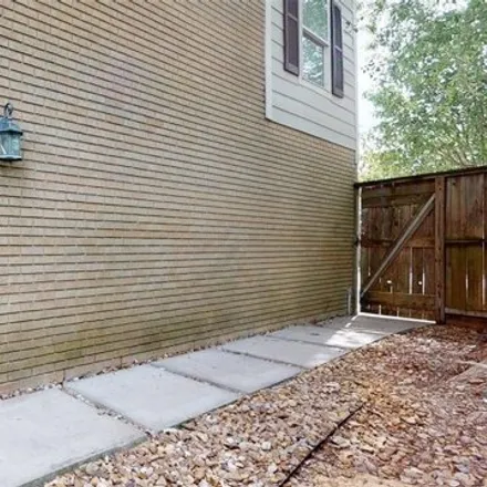 Image 3 - 5103 Elm Street, Houston, TX 77081, USA - House for rent