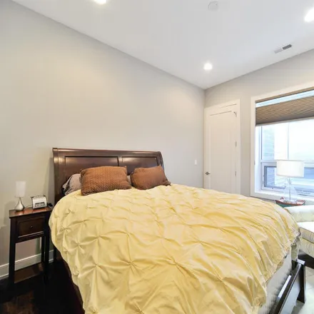Rent this 1 bed room on 1870 North Damen Avenue in Chicago, IL 60622