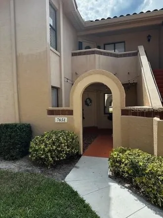 Rent this 3 bed condo on 7671 Sugar Bend Drive in Dr. Phillips, Orange County