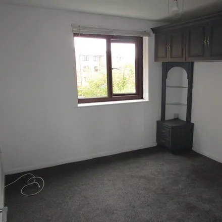 Image 5 - Gunnels Wood Road, Stevenage, SG1 2AL, United Kingdom - Apartment for rent