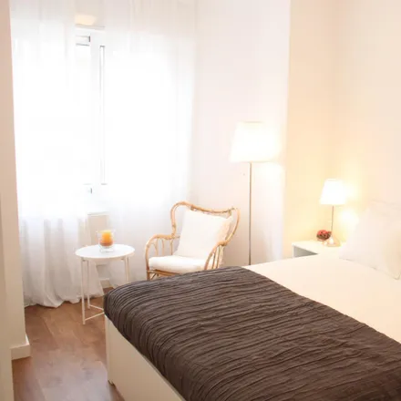 Rent this 3 bed room on Carrer del Mig in 35, 08970 Sant Joan Despí