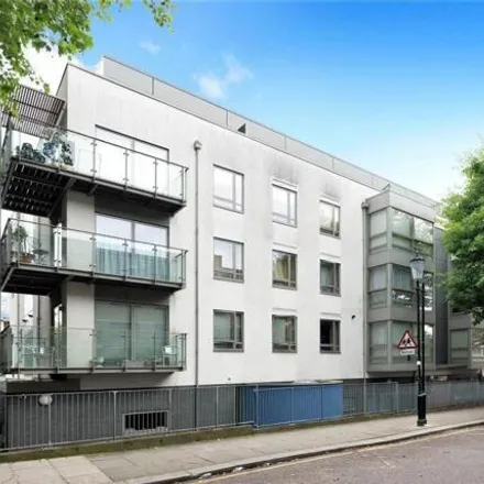 Buy this 1 bed apartment on Kensington Centre (Kensington and Chelsea College) in Wornington Road, London