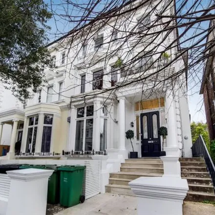 Rent this 3 bed apartment on 10 Belsize Park in London, NW3 4DU