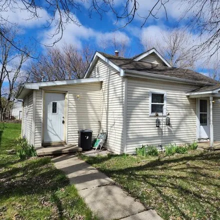 Buy this 2 bed house on 1200 Short Eleventh Street in Lincoln, IL 62656