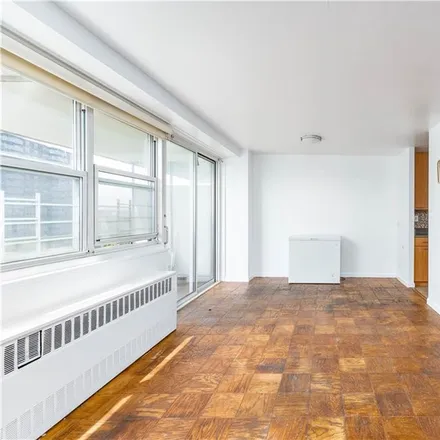 Image 6 - 820 Boynton Avenue, New York, NY 10473, USA - Condo for sale