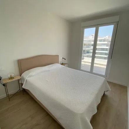 Image 2 - La Campana, Avenida de la Aurora, 29007 Málaga, Spain - Apartment for rent