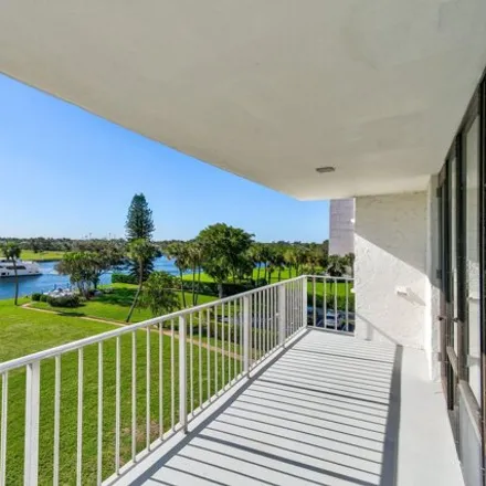 Image 2 - 336 Golfview Rd Apt 401, North Palm Beach, Florida, 33408 - Condo for sale