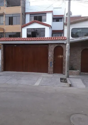 Rent this 3 bed house on unnamed road in San Juan de Miraflores, Lima Metropolitan Area 15801