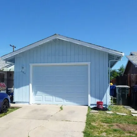 Buy this 2 bed house on 3168 Western Avenue in Sacramento, CA 95838