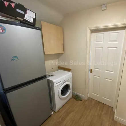Image 6 - Eastbourne Street, Lincoln, LN2 5BW, United Kingdom - Townhouse for rent
