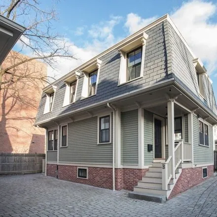 Rent this 3 bed house on 10 Ellery Street in Cambridge, MA 02139