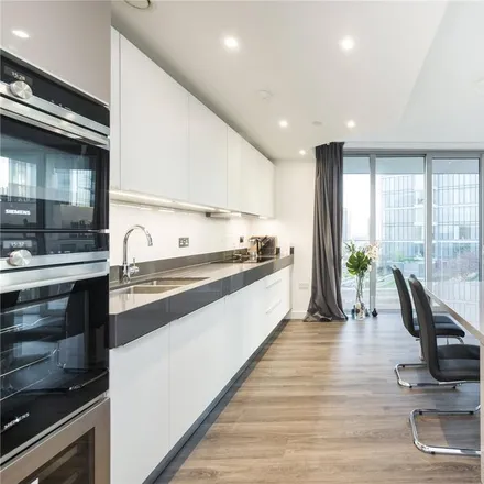 Rent this 2 bed apartment on Meranti House in Goodman's Stile, London