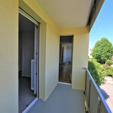 Image 2 - Büsingerstrasse 16, 8203 Schaffhausen, Switzerland - Apartment for rent