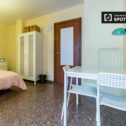 Image 5 - Carrer de Yecla, 46021 Valencia, Spain - Room for rent