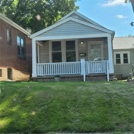 Buy this 1 bed house on 6124 Idaho Avenue in Saint Louis, MO 63111