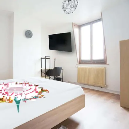Rent this 3 bed room on 12 Rue Garibaldi / Rue Ferrer in 59155 Lille, France