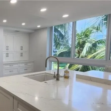 Image 6 - Beach House, Seagate Drive, Naples, FL 34103, USA - Condo for rent