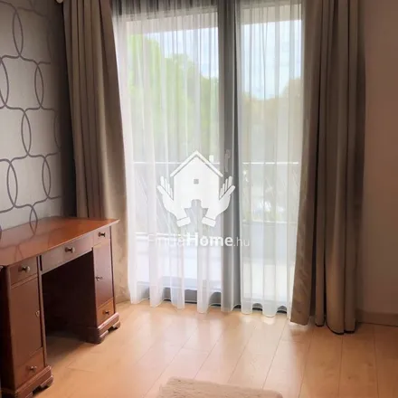 Rent this 4 bed apartment on Debrecen in Bajcsy-Zsilinszky utca, 4025