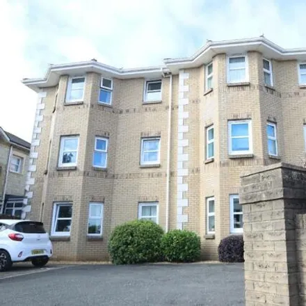 Buy this 2 bed apartment on Grosvenor Court in 9 Broadway, Sandown