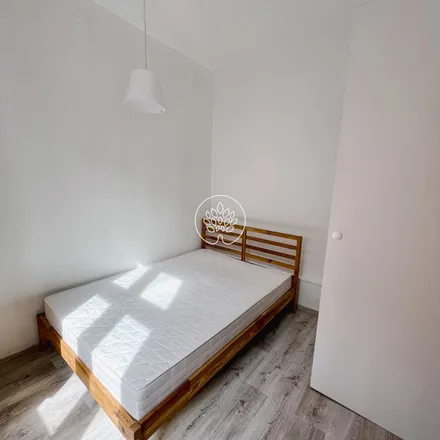 Rent this 2 bed apartment on PDT in Rynek Staromiejski 36-38, 87-100 Toruń