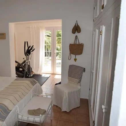 Rent this 3 bed house on 07740 s'Arenal d'en Castell