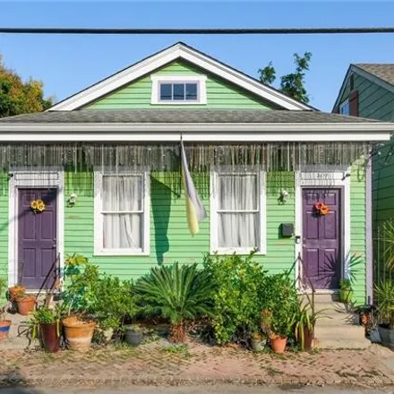 Buy this 2 bed house on 2617 Laurel Street in New Orleans, LA 70130