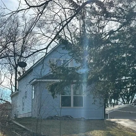 Buy this 3 bed house on 1456 East Stillwater Avenue in Saint Paul, MN 55106