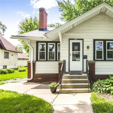 Image 3 - 1684 Stanford Ave, Saint Paul, Minnesota, 55105 - House for sale