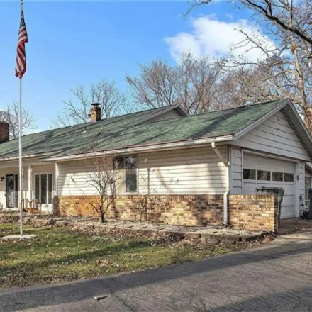 Image 4 - 3598 Calumet Avenue, Greenleaf Manor, Elkhart, IN 46514, USA - House for sale