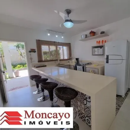 Buy this 2 bed house on Rua Sebastião Mariano Nepomucemo in Centro, Caraguatatuba - SP