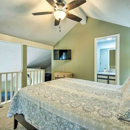 Rent this 1 bed condo on Branson