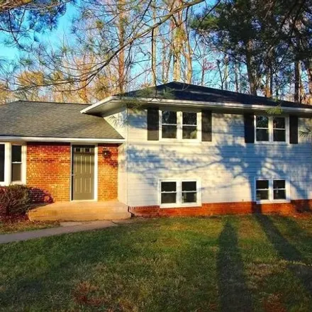 Rent this 4 bed house on 21441 Potomac View Road in Cascades, Loudoun County