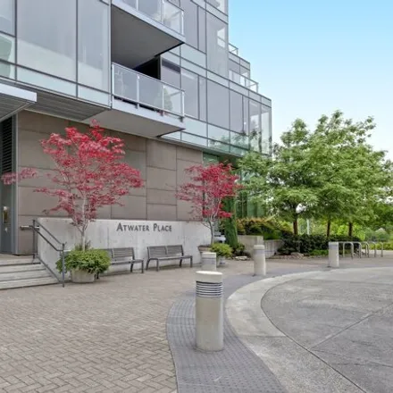 Buy this 2 bed condo on 827 South Pennoyer Street in Portland, OR 97239