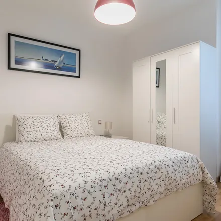 Rent this 2 bed apartment on Madrid in El Capirote de Granada, Calle de Alonso Cano