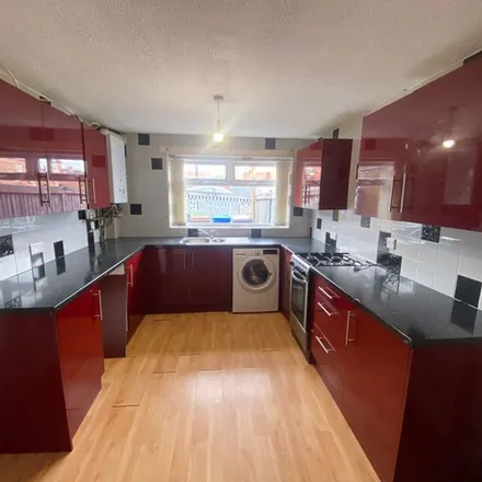 Rent this 3 bed apartment on Bank Lane in Pendlebury, M6 7NJ