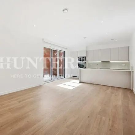 Rent this 2 bed apartment on 227 Archway Road in London, N6 5AX