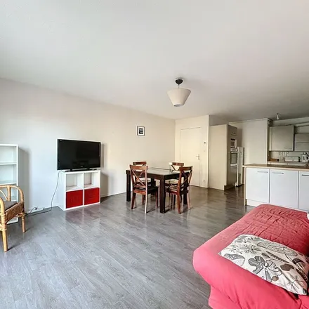 Image 5 - 271 Avenue de Lardenne, 31100 Toulouse, France - Apartment for rent