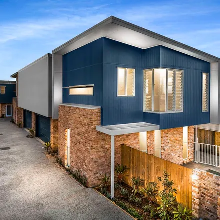 Rent this 3 bed apartment on Fernlea Avenue in Scarborough QLD 4020, Australia