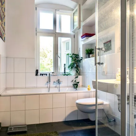 Rent this 3 bed apartment on Städt. Kita Kastanienallee 63A in Kastanienallee, 10119 Berlin
