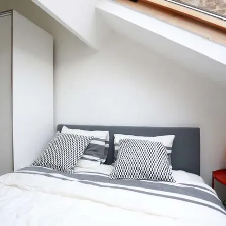 Rent this 1 bed apartment on Place De Brouckère - De Brouckèreplein in Boulevard Adolphe Max - Adolphe Maxlaan, 1000 Brussels